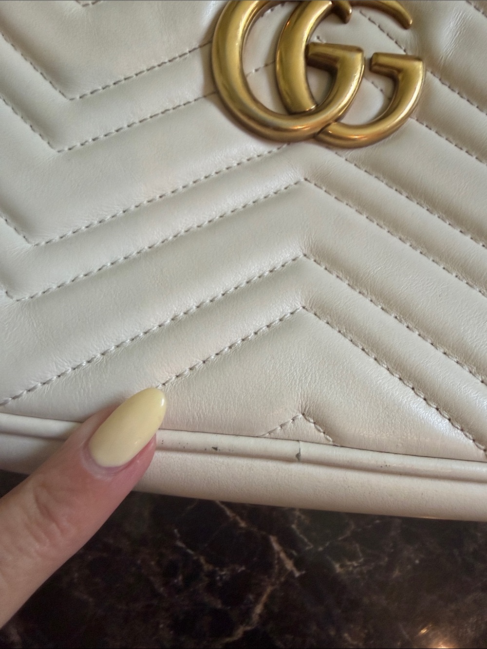Gucci White Quilted Leather GG Marmont Crossbody with Gold Hardware - Picture 5 of 7